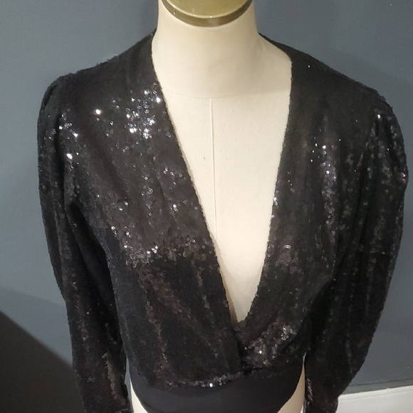 Black Sequin V-Neck Bodysuit Top - Picture 4 of 11